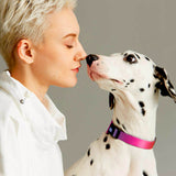 画像をギャラリービューアに読み込む, lady and dalmatian with purple dog collar